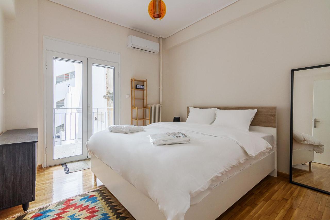 A Modern 2-Bedroom Apartment Near Areios Pagos Αθήνα Εξωτερικό φωτογραφία
