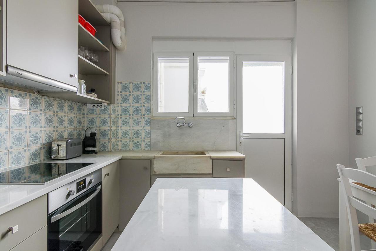 A Modern 2-Bedroom Apartment Near Areios Pagos Αθήνα Εξωτερικό φωτογραφία
